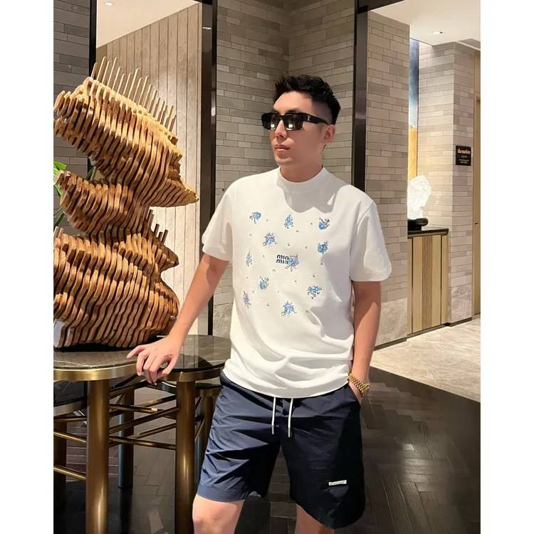 【Miu风趣味】夏日清爽立体闪钻蓝色花朵圆领情侣男士短袖T恤9803
