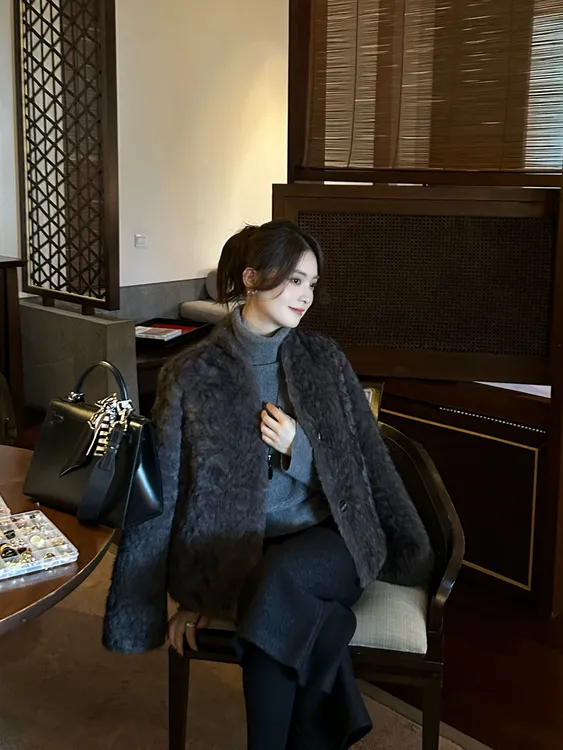 R123494W休闲女短外套短款百搭休闲风极简风冬季秋冬