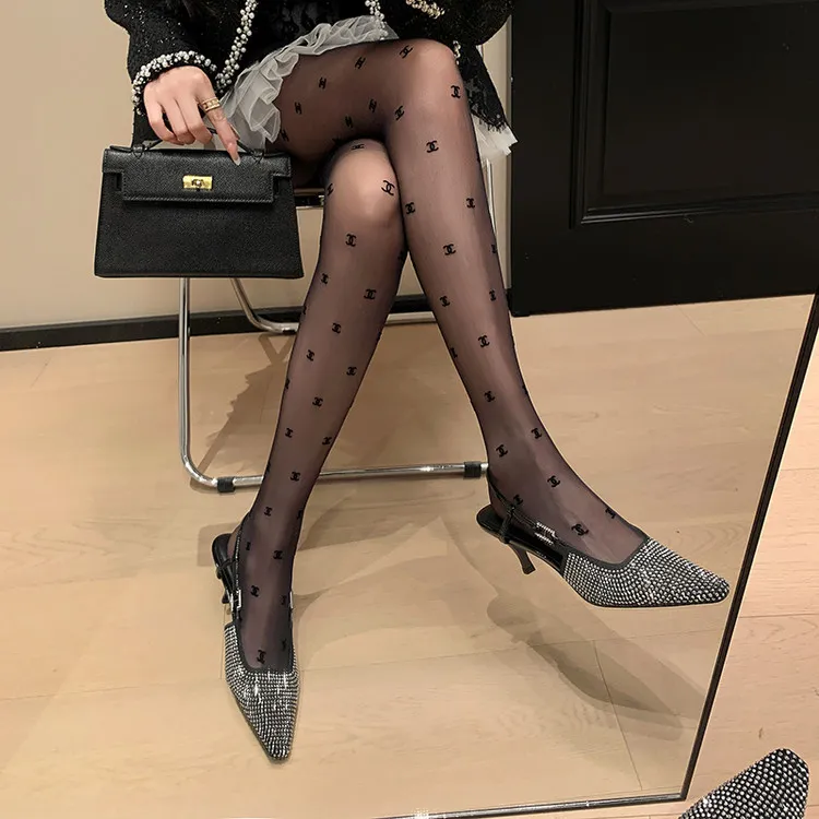 6cm细跟高跟鞋水钻包头凉鞋包头方头女鞋时尚法式气质2025新款