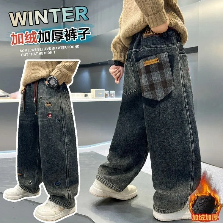 男童秋冬款裤子加绒加厚2025新款初中生冬季一体绒牛仔儿童直筒裤