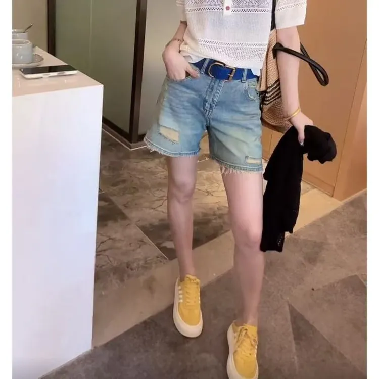 2025夏季薄款破洞高腰显瘦牛仔短裤女2025新款时尚百搭宽松直筒裤