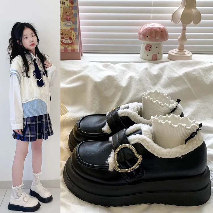 女童英伦加绒松糕小皮鞋2024冬季新款中大童女黑色圆头四季演出鞋