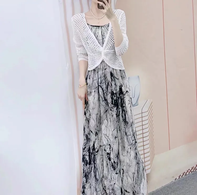 C005   夏季时尚针织套头罩衫+吊带水墨画连衣裙两件套裙