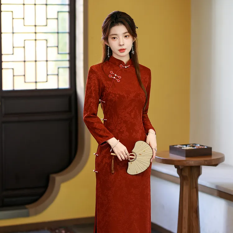 红色改良旗袍新款2025秋冬气质复古长袖女年轻款中式妈妈加绒加厚