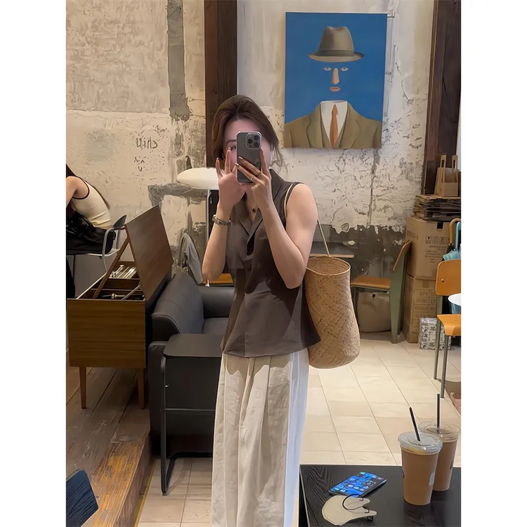 v领无袖衬衫爆款小衫设计感独特上衣休闲直筒垂感阔腿裤夏季新款