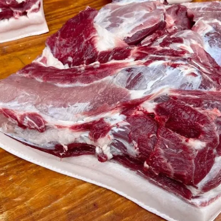 中秋送礼农村粮食土猪快递包邮现场称重五花肉