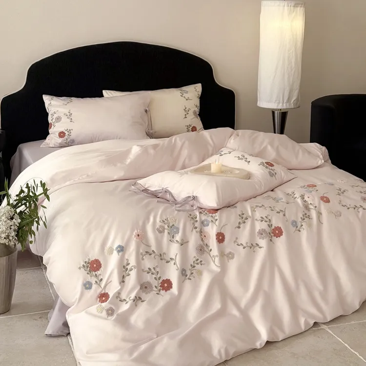 100s长绒棉全棉刺绣四件套花卉绣花被套纯棉轻奢床单床笠床上用品