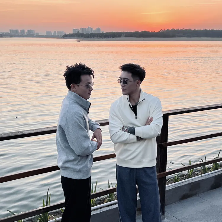 Odalen重磅薄款立领拉链卫衣秋季百搭男士长袖运动反季节衣服上衣