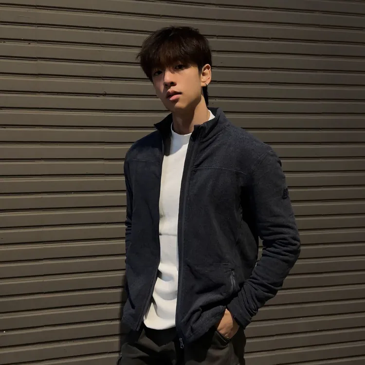 BST 蓄热柔粒抓绒衣保暖加绒显型内胆秋冬立领户外休闲