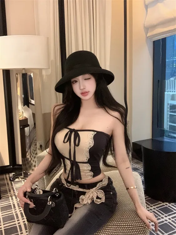 少女风修身型休闲风背心修身蕾丝打底显瘦内搭