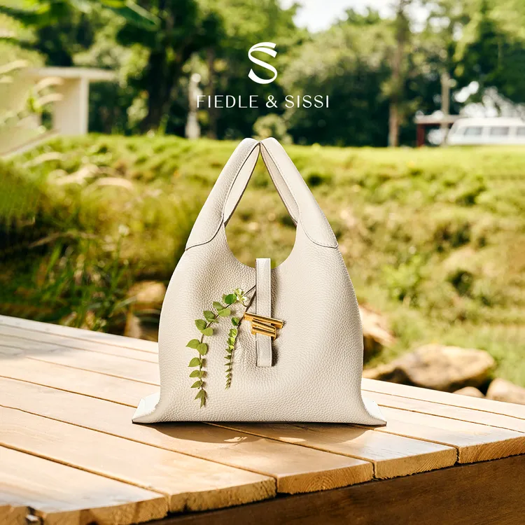 【圣诞礼物】fiedlesissi/菲德茜茜风铃菜篮子真皮大容量斜挎手拎包