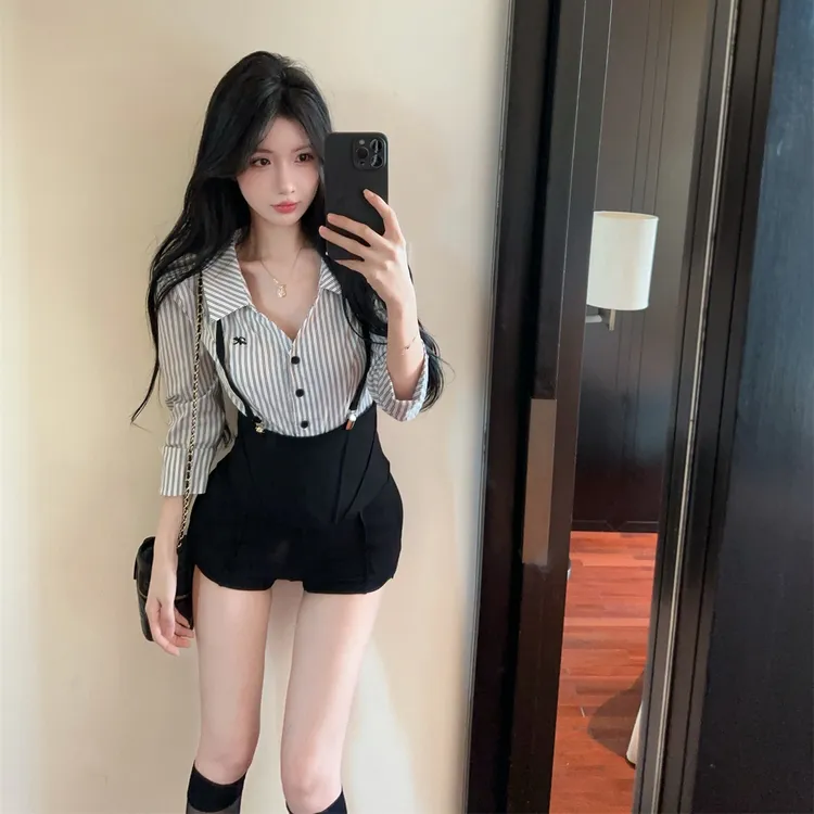 高智欧尼 秋季御姐海妖风显瘦收腰设计感条纹衬衫上衣背带裤套装