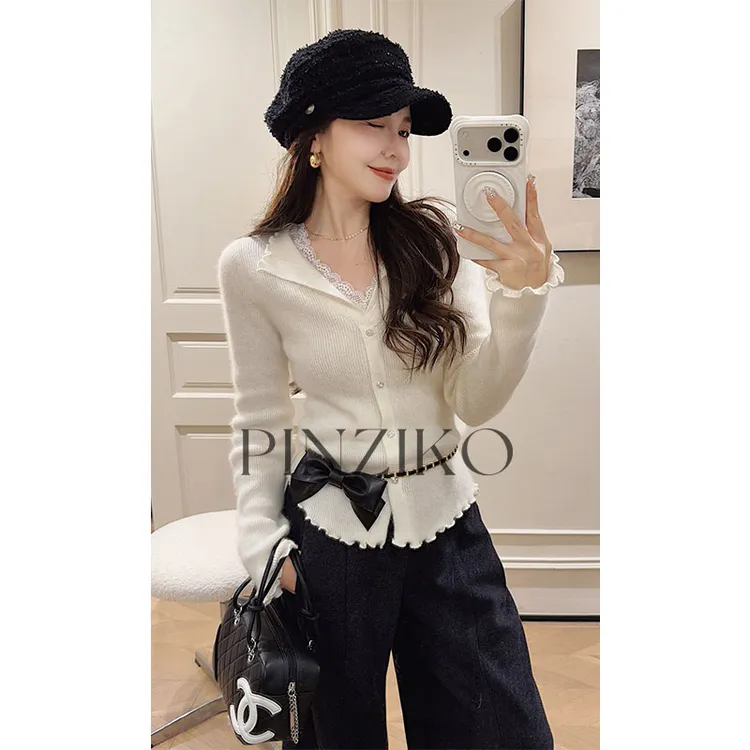 pinziko白茶软烟~法式V领木耳边拼蕾丝羊毛显瘦长袖针织衫TJF498