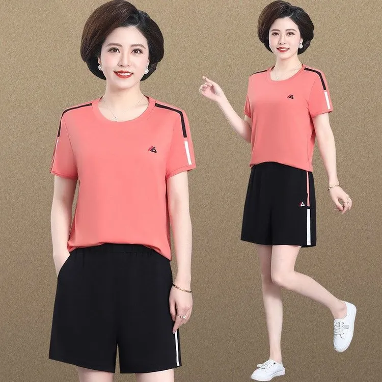 妈妈夏装短袖短裤两件套新款洋气中老年运动套装女中年夏季薄上衣