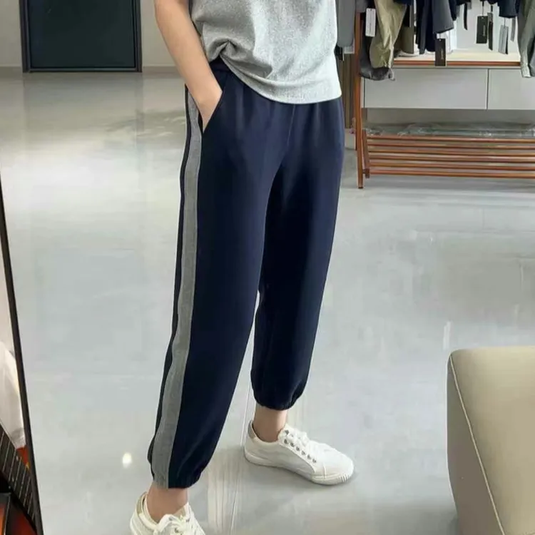 大码秋季拼色百搭束腿休闲宽松直筒遮肉舒适显瘦洋气运动卫裤