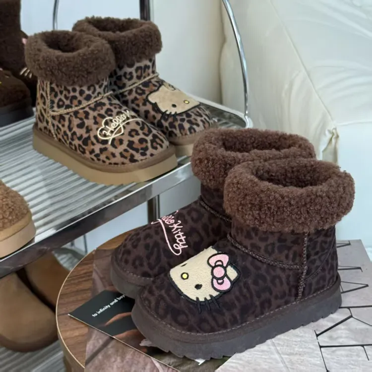 atongmu/阿童木6-12岁女童防滑雪地靴女童软皮长靴豹纹大童雪地棉