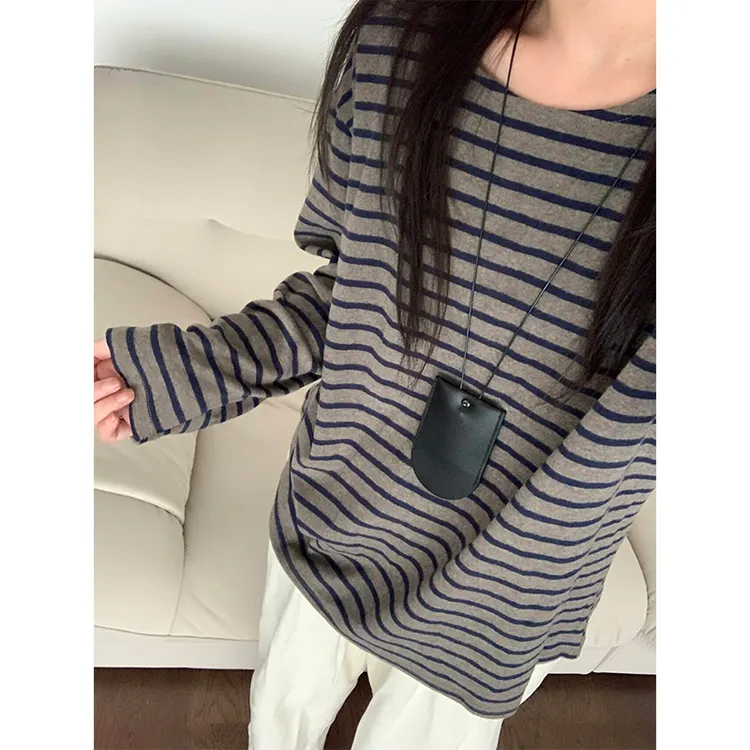 慵懒风条纹T恤女秋季新款设计感百搭减龄文艺范内搭圆领长袖上衣