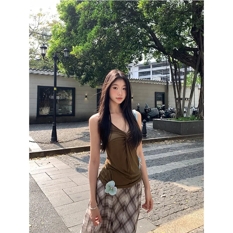 withmin凉皮 度假穿搭 韩版辣妹显瘦欧若风不规则吊带背心上衣