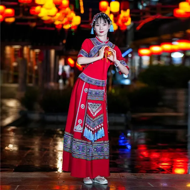 云贵川彝族服装少数民族女装舞蹈服凉山7月火把节演出服饰布依族