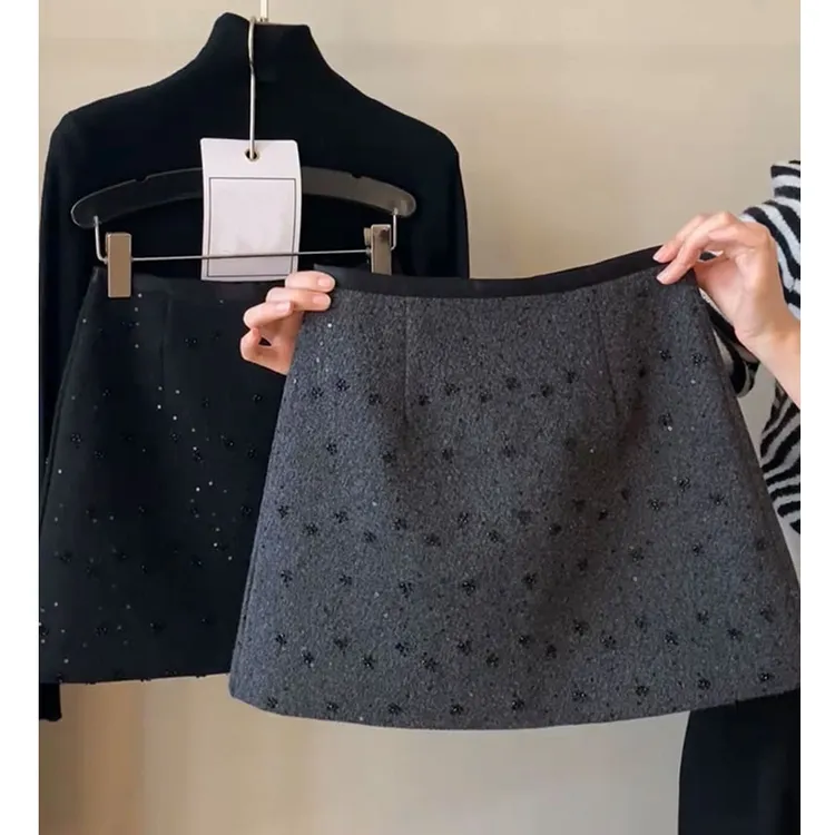 灰色高腰亮片毛呢A字半身裙2025秋冬新款气质显瘦百搭防走光短裙