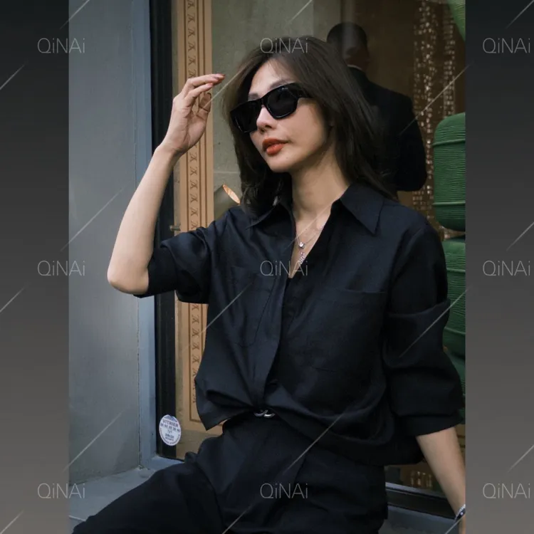 七奈「飘彤」慵懒风宽松短款上衣QN12555