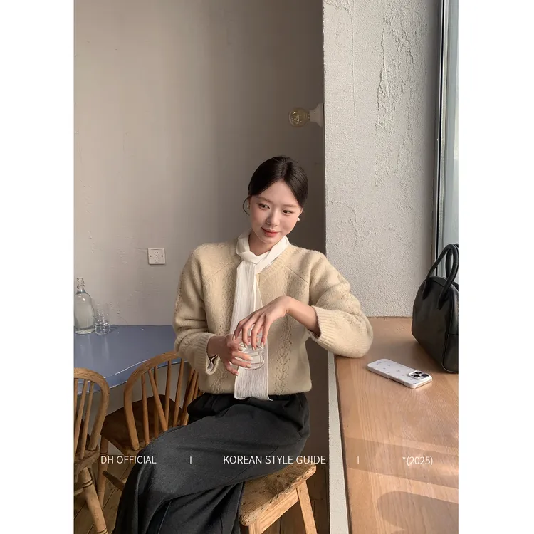 DH 大花【松弛日记】“绵羊毛+羊驼毛”冬日服饰韩系糯感绞花套头毛衣