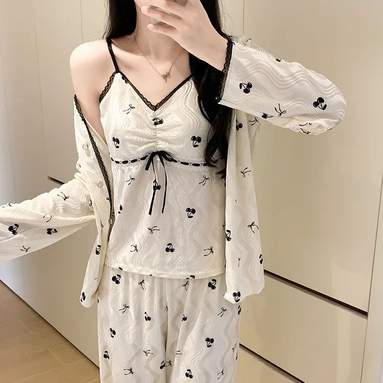 亲棉初品秋冬季新款甜美长袖睡衣女吊带三件套装带胸垫休闲家居服