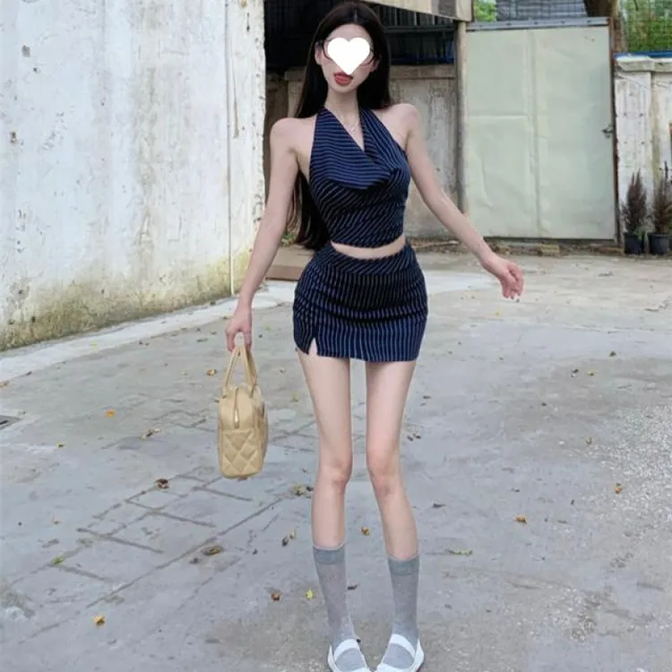 条纹套装女夏季气质荡领短款挂脖背心上衣包臀半身裙子时尚两件套