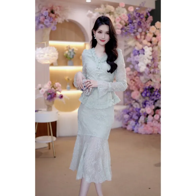 2025秋季新款时尚气质蕾丝修身显瘦轻奢名媛设计师长袖连衣裙6106