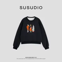  SUSUDIO 时髦女孩出街不撞款手工珠片加绒圆领卫衣 60050