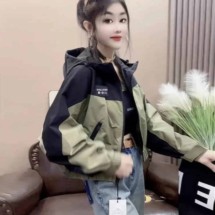 韩版时尚拼色冲锋衣外套女士2025春秋季新款小个子短款夹克衫上衣