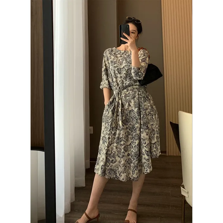 DouPB轻奢泽黛佳伊轻奢线春夏复古中国风印花垂坠感立裁收腰气