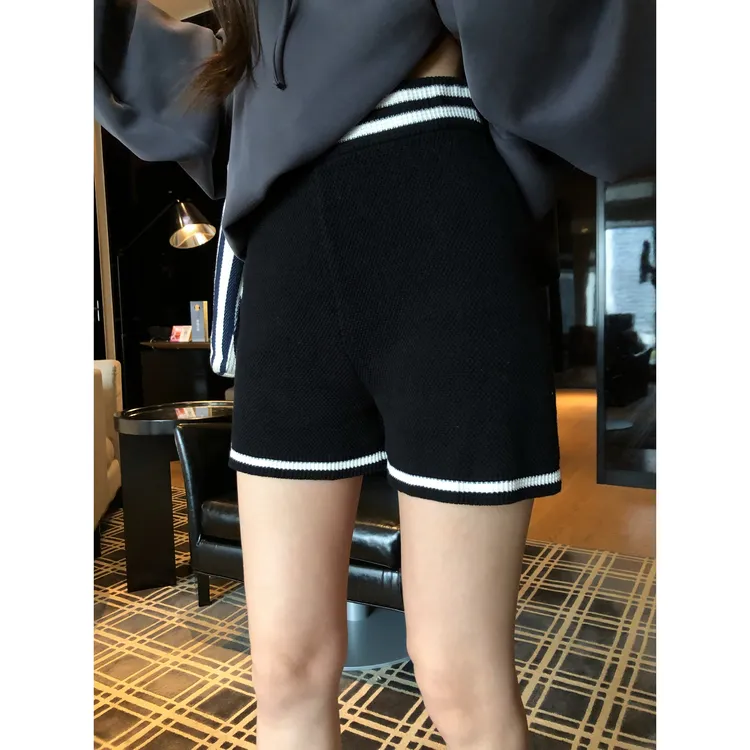 【禾呈】休闲黑色撞色针织短裤女早秋新款百搭休闲裤 01232