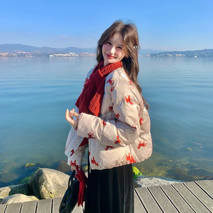 氛围感红色马年印花短款羽绒服女2025冬季国风宽松贵气超好看外套