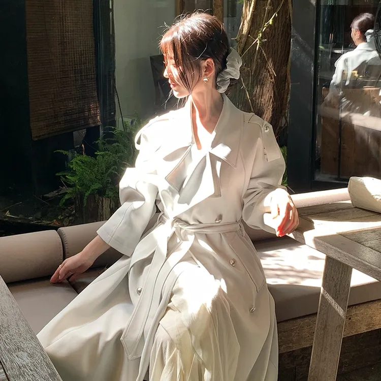 春秋新款气质小个子英伦风短中长款大衣白色高级感