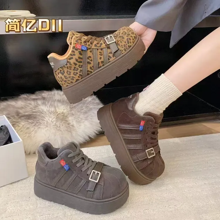 丑萌大头德训鞋魔术贴女秋季2025新款轻便百搭面包板鞋休闲运动鞋