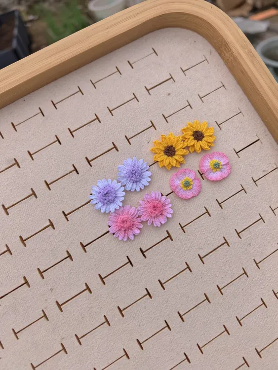 非金属仿珍珠耳饰 微钩小花耳钉