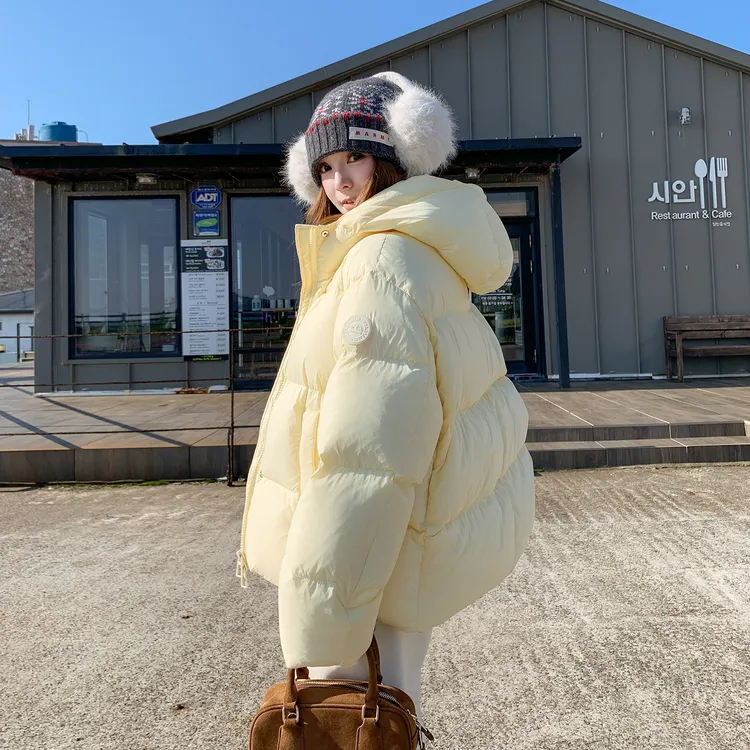 奶呼呼黄色泡芙羽绒服女短款2025新款温柔风加厚面包服冬季外套女