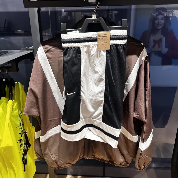 NIKE耐克男刺绣五分裤健身训练速干透气休闲运动短裤 IF1594-010