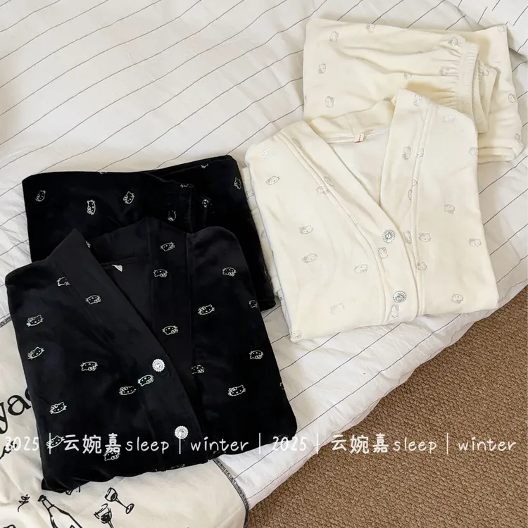 『繁星Kitty』秋冬睡衣女亲肤双面海岛绒保暖简约长袖家居服套装