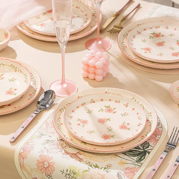 奶油风陶瓷碗盘碗碟少女粉桃花餐具套装家用釉下彩碗筷新婚礼物