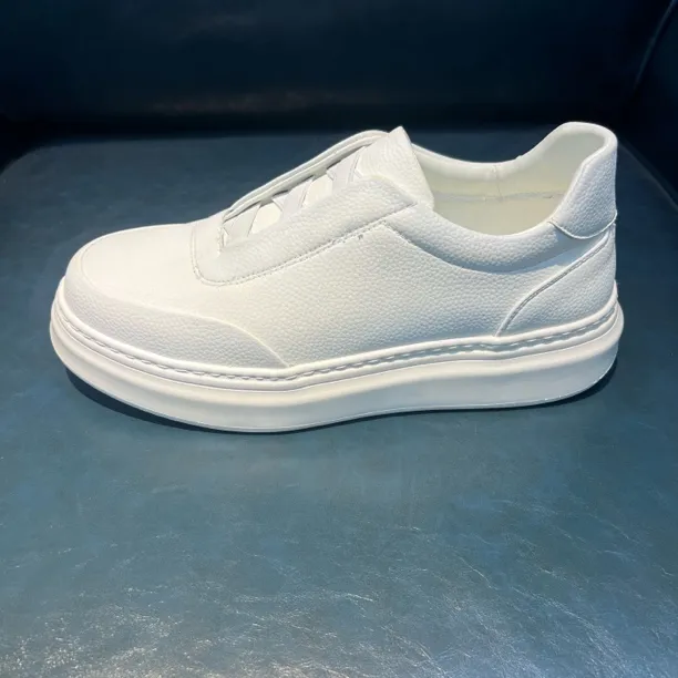 男士小白鞋休闲板鞋小白鞋潮流极简风时尚百搭韩版白色潮鞋