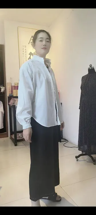 白色棉质宽松小立领灯笼袖显瘦长袖衬衣小众设计感