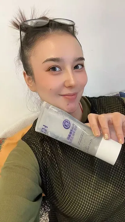 美合日耶净肤氨基酸洗面奶