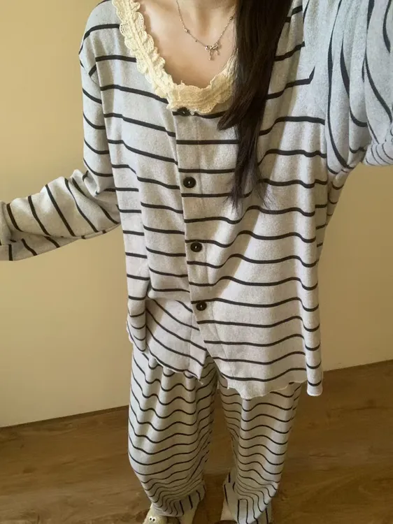秋冬季保暖德绒新款简约花边条纹可爱睡衣女长袖休闲家居服两件套