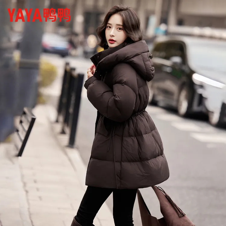 鸭鸭品牌羽绒服女中长款2025年冬季连帽丫丫新款鸭绒保暖百搭外套