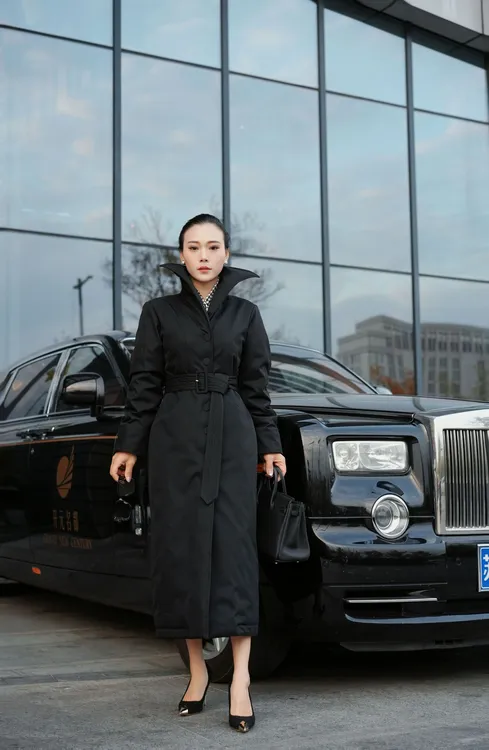 飞雪| 国标90羽绒收腰时尚冬季加厚显瘦腰带长款女气质风衣鸭绒服