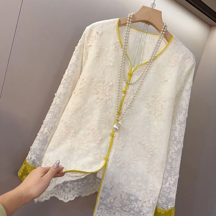 新中式V领撞色提花显瘦蕾丝衫胖MM大码女装2025春季国风小衫上衣