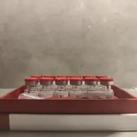 红色密集精华精华