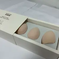 0881 美妆蛋套盒2027年2月11号到期